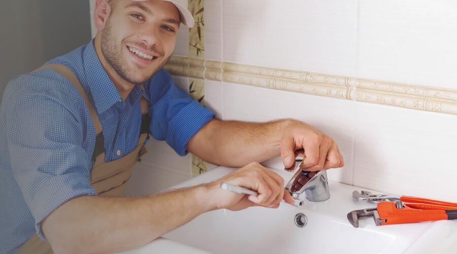 Handle or spout repair in Strawberry Point, IA